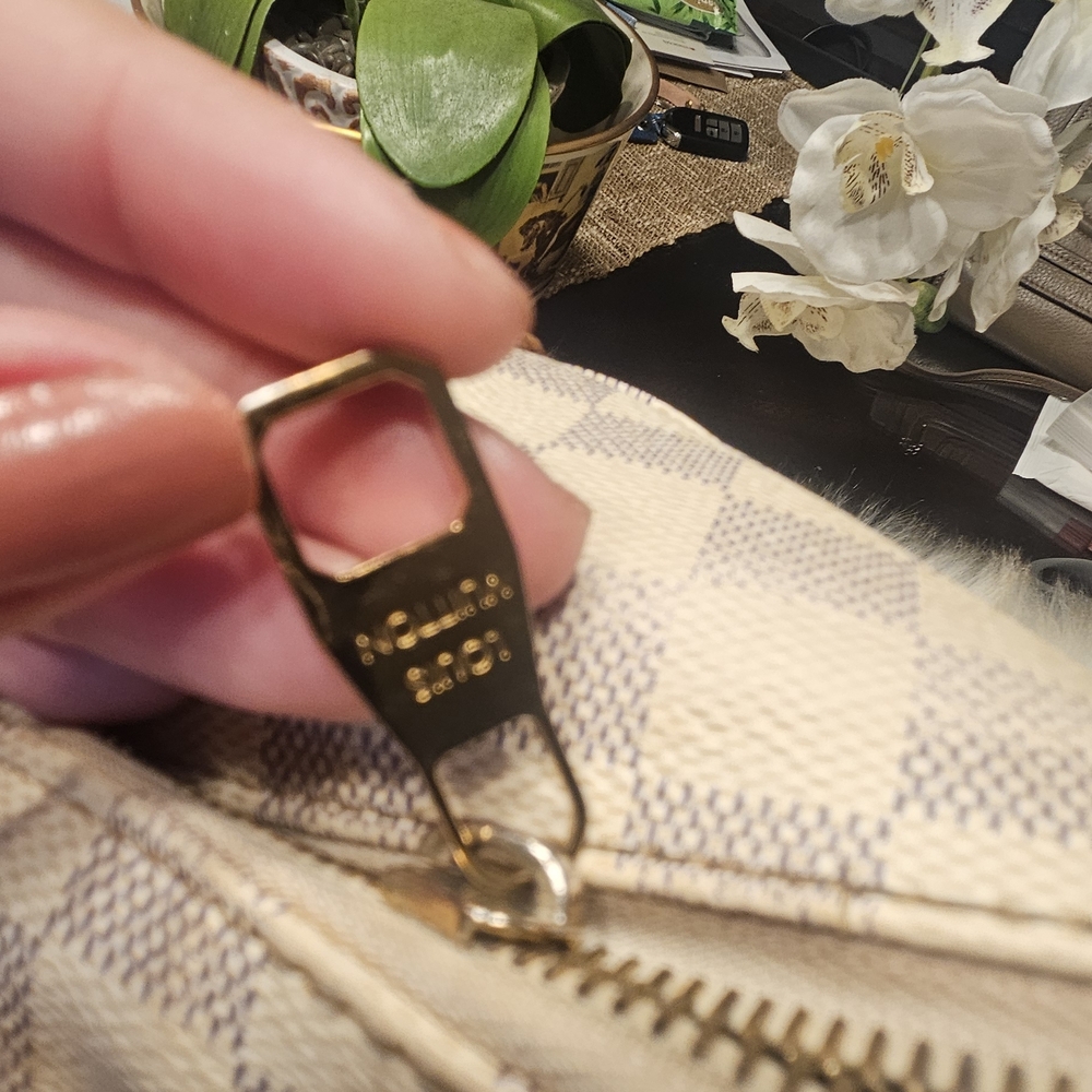 Louis Vuitton Damier Azur Canvas Totally-authentic With Leather Straps - Picture 10 of 13